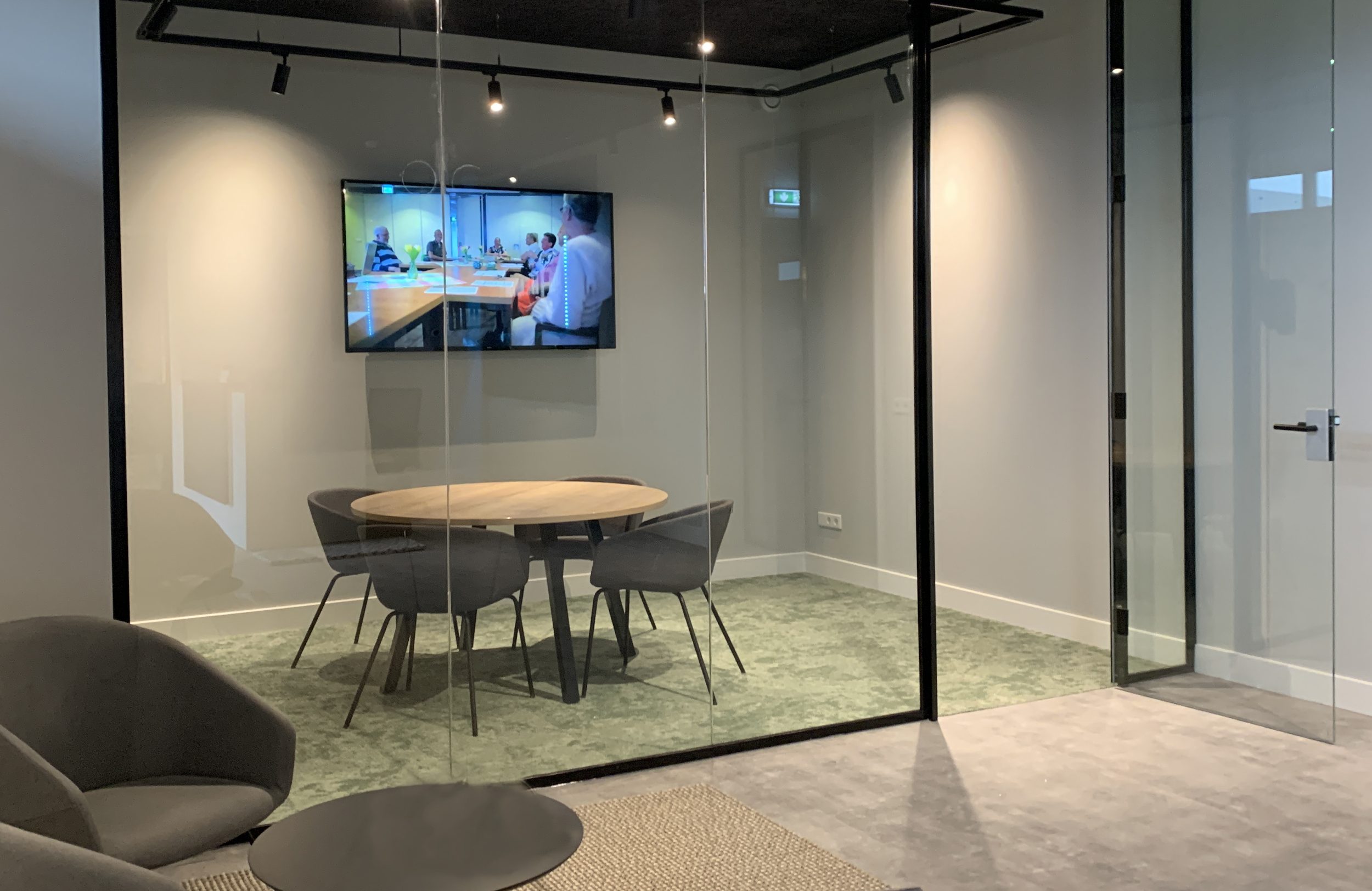 entree informatiescherm Hemink Nijkerk